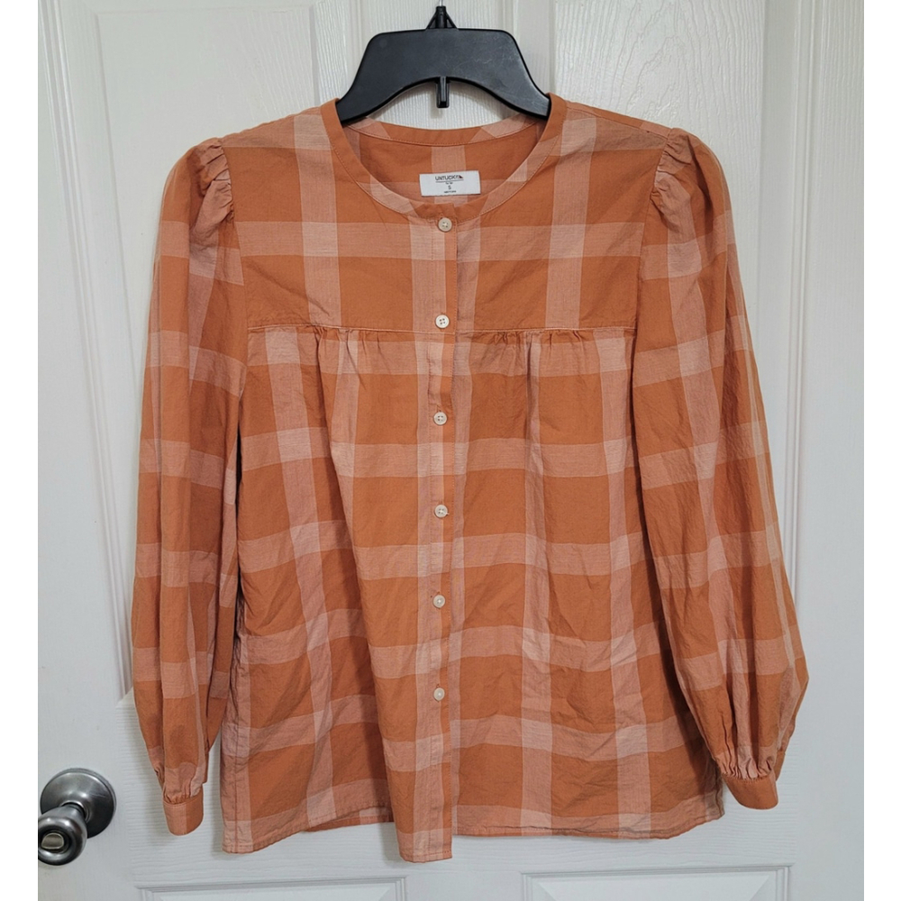Untuckit Plaid Blouse